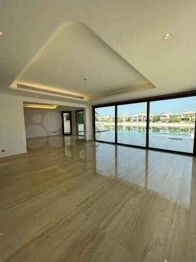 5-к. квартира, 7000 м² (ОАЭ)