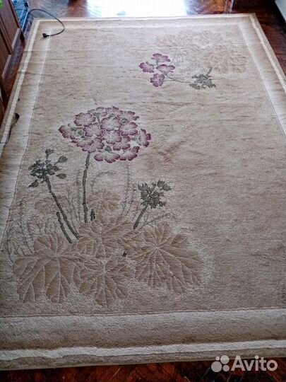 Палас шерстяной