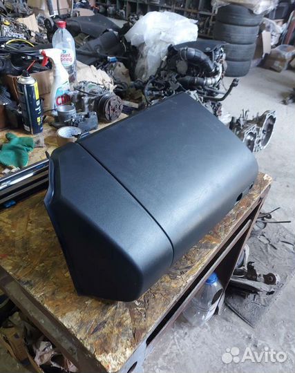 Бардачок mazda 3 bk