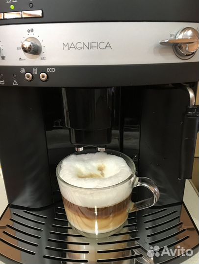 Кофемашина delonghi magnifica