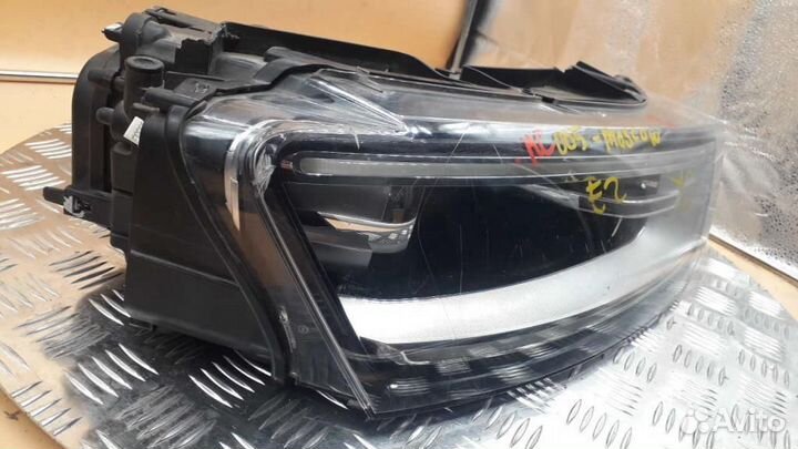 Фара правая Audi Q3/RS Q3