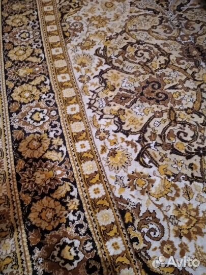 Ковер бу шерстяной