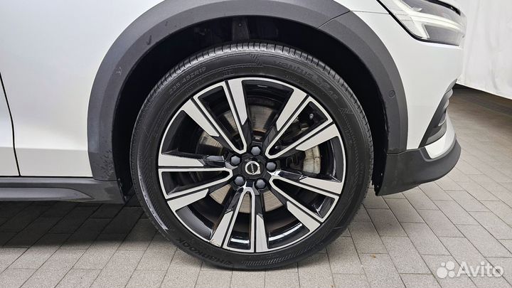 Volvo V60 Cross Country 2.0 AT, 2021, 45 800 км