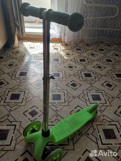 Самокат детский трехколесный бу