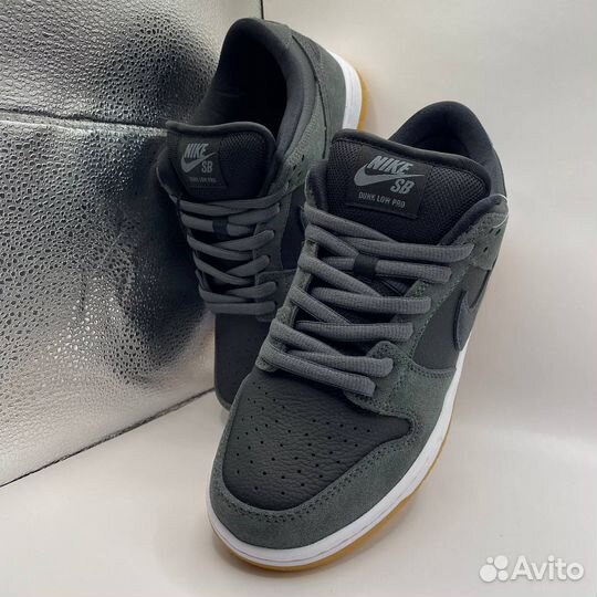 Кроссовки Nike SB Dunk Low Pro