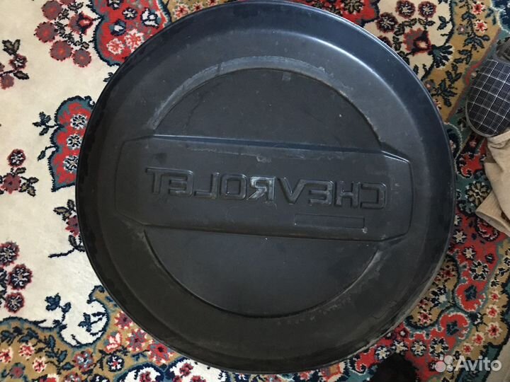 Колпак запасного колеса Шевроле Нива
