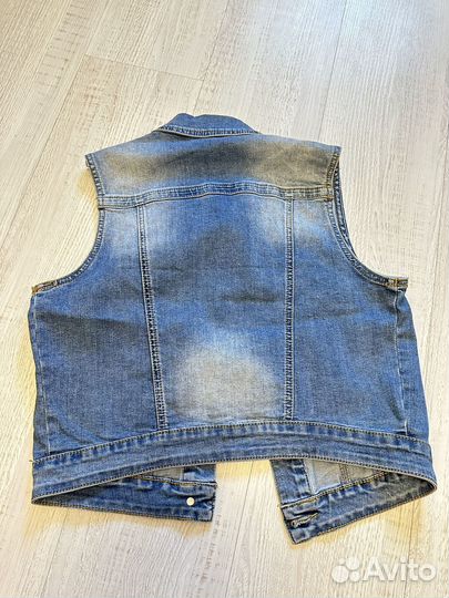 Джинсовая куртка женская