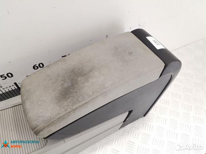 Консоль салона (центральная часть) Volkswagen B6