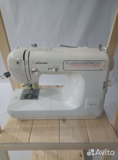 Швейная машинка jaguar 786