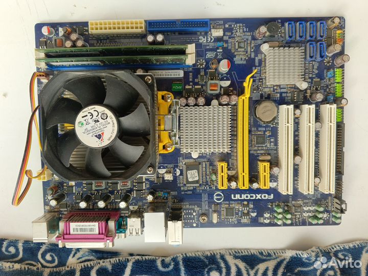 Материнская плата с процессором