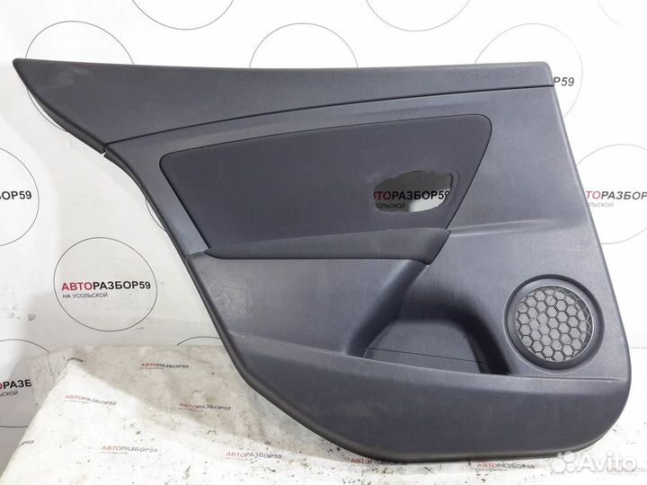 Обшивка двери задняя левая Renault Fluence