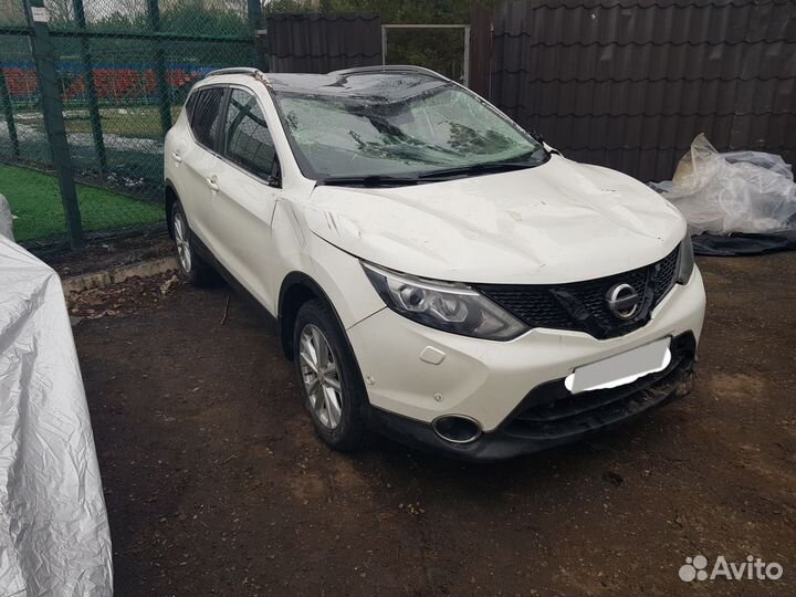 Nissan Qashqai 2.0 CVT, 2014, битый, 81 000 км