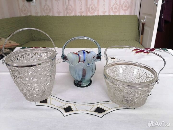 Вазы стекл с ручк