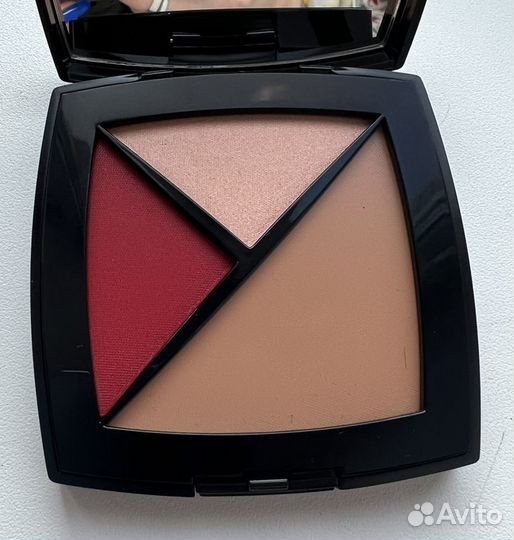 Chanel румяна хайлайтер корректор палетка