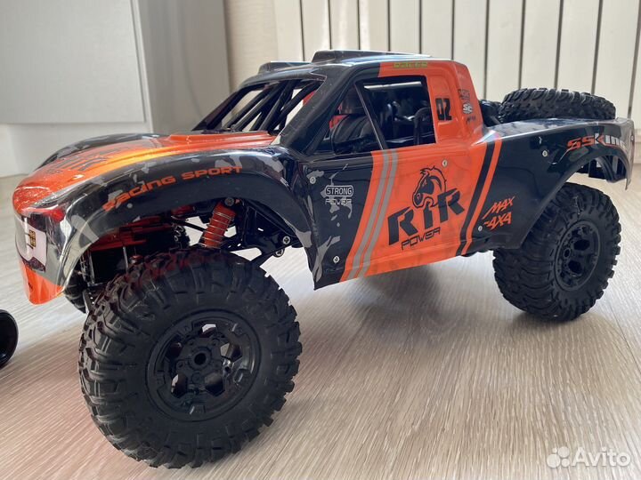 Автомобиль с пультом управления