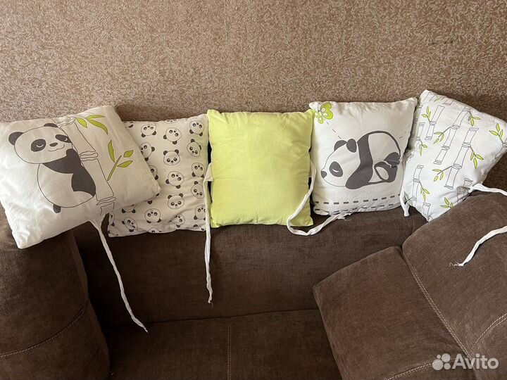 Бортики на кроватку