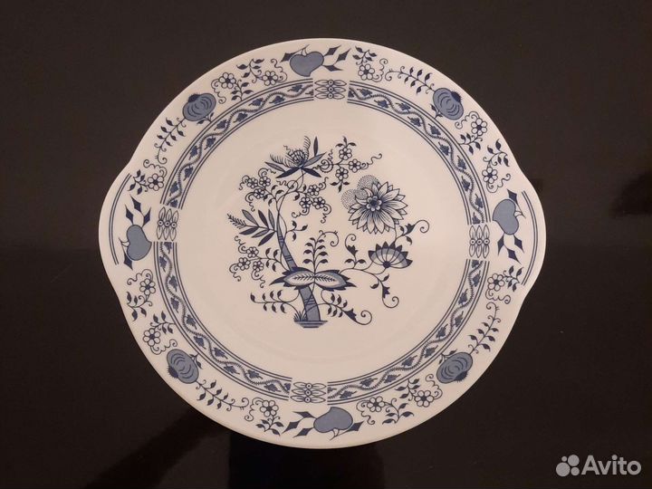 Блюдо тарелка Чехословакия. Синий лук