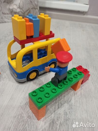 Lego duplo Школьный автобус