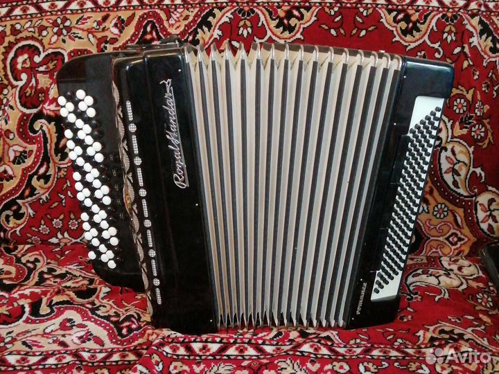 Баян royal standard romance