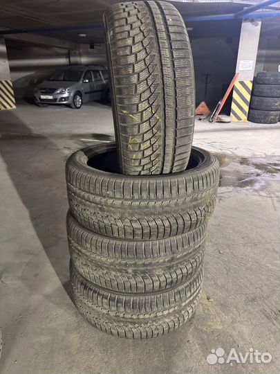 Nokian Tyres Z 245/40 R20 99W