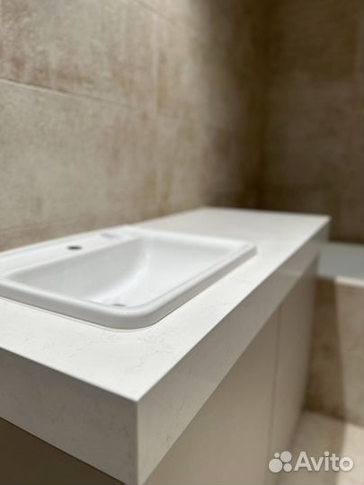 Столешница из камня кварцевый агломерат