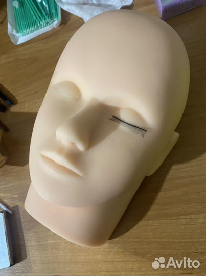 Манекен для наращивания ресниц