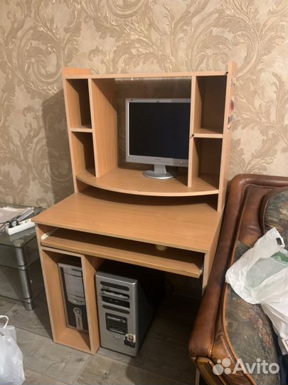 Стеклянная тумба