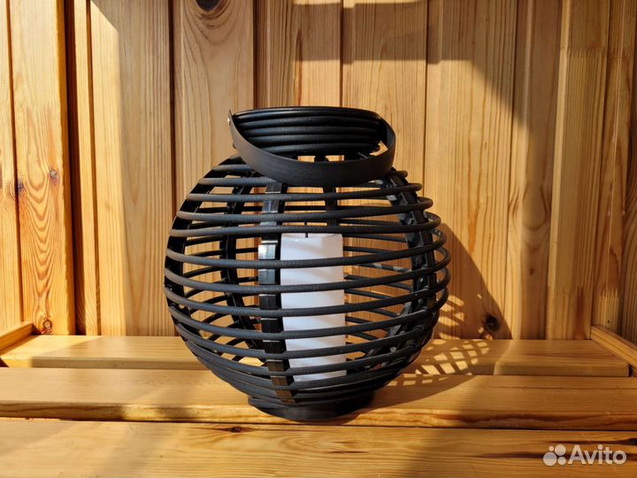 Фонарь на солнечной батарее