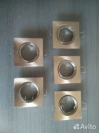 Светильник встраиваемый