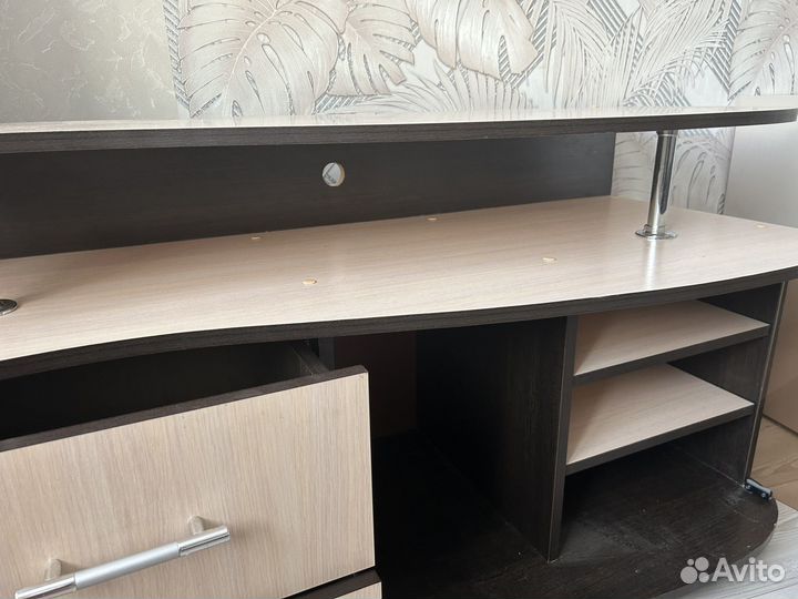 Тумба под телевизор