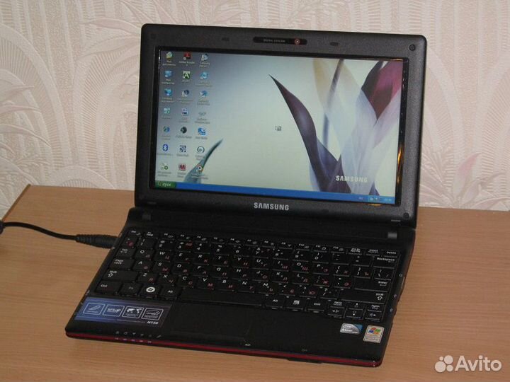 Нетбук Samsung N 150 intel Atom б / у