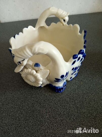 Ваза конфетница керамическая