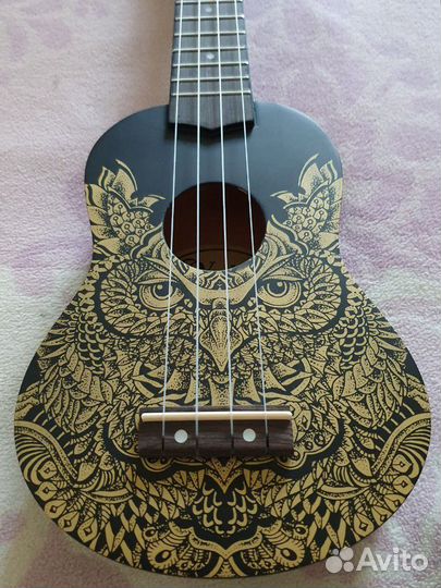 Укулеле Veston (новая)