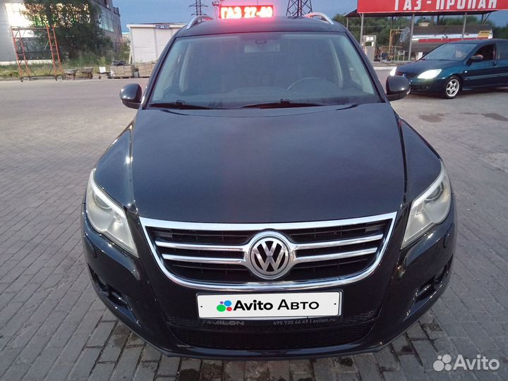 Volkswagen Tiguan 2.0 AT, 2011, 208 000 км
