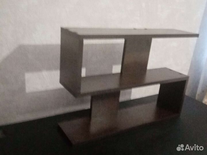 Настенная полка