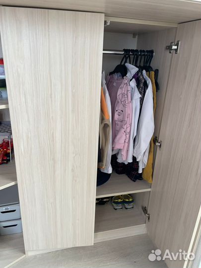 Двухъярусная кровать