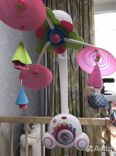 Музыкальный мобиль на кроватку tiny love