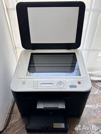 Продам цветное мфу Samsung CLX-3185