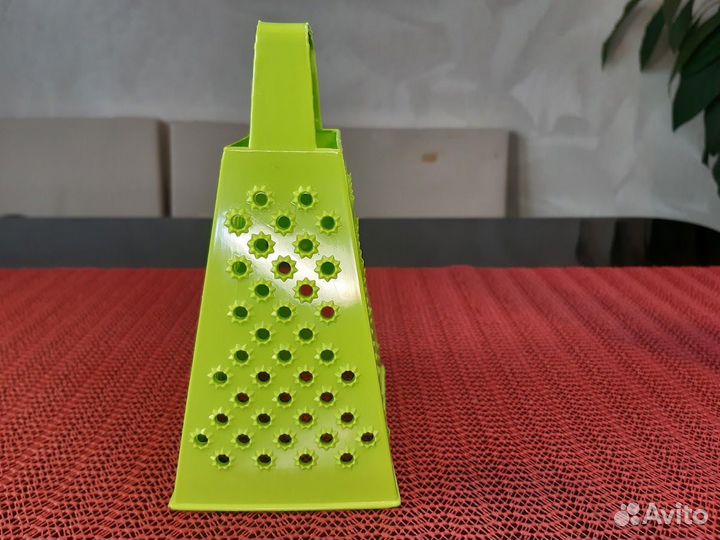 Терка пластиковая четырехгранная