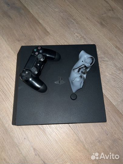 Sony playstation 4 PS4 pro 1tb с играми