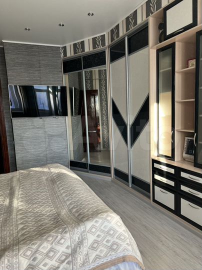 3-к. квартира, 96 м², 4/4 эт.