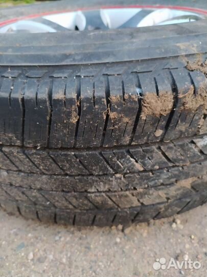 Bridgestone Dueler H/T 265/65 R17