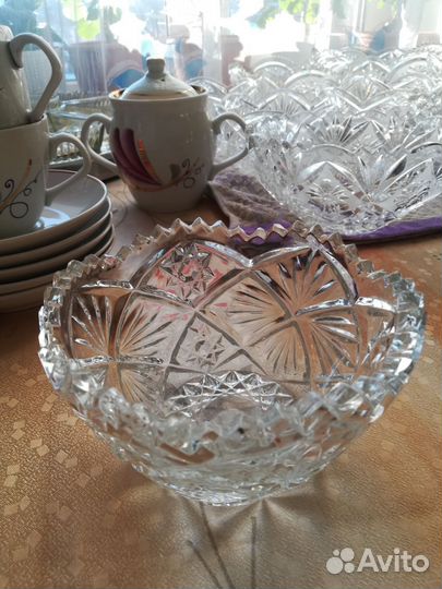 Новые салатники, хрусталь, набор кухонных ножей