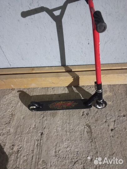 Трюковой самокат razor