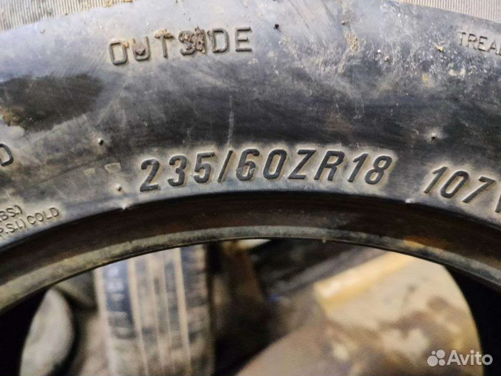 Maxxis Victra M-36 235/60 R18