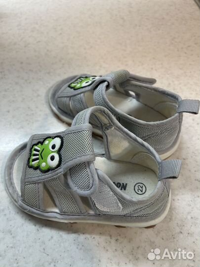 Сандали детские размер 22