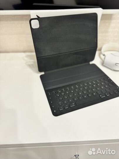 Клавиатура iPad SMART Keyboard Folio