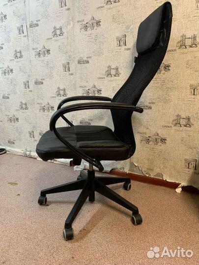Компьютерное кресло