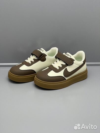 Кроссовки новые детские