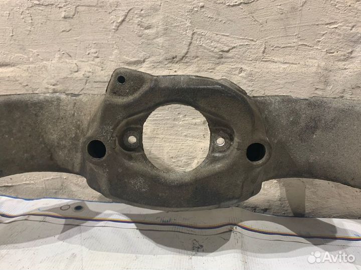 Кронштейн кпп Audi A4 B7 2005-2007 седан 2.0 BRE